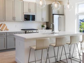 18 Oneida Court, Denver CO 80230