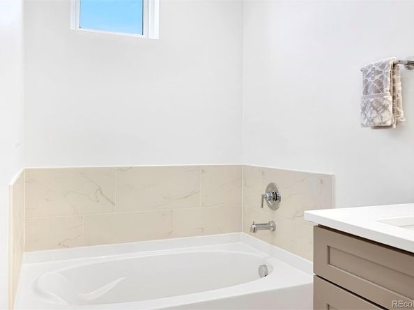 18 Oneida Court, Denver CO 80230