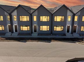 909 Edge Circle, Longmont CO 80501