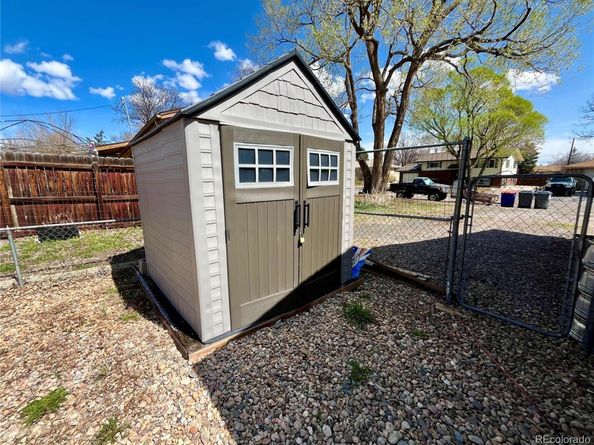 8423 Chase Street, Arvada CO 80003