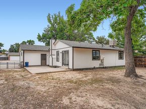 2512 S Sable Way, Aurora CO 80014