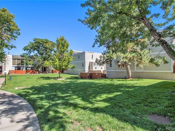 1050 S Monaco Parkway 35, Denver CO 80224