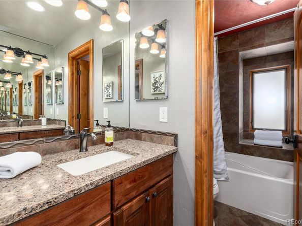 730 Crescent Lane, Lakewood CO 80214