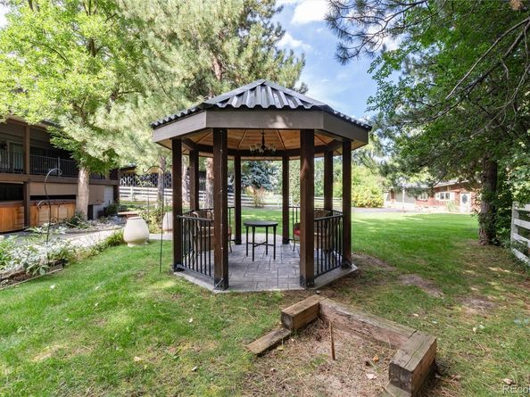 730 Crescent Lane, Lakewood CO 80214