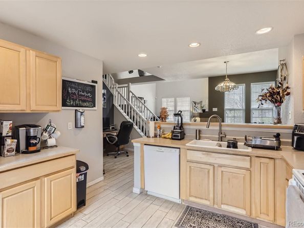 690 S Yarrow Street, Lakewood CO 80226