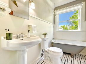 1557 Dallas Street, Aurora CO 80010