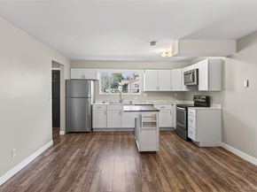 9022 W Washburn Place, Lakewood CO 80227