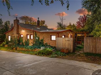 1180 Oakdale Place