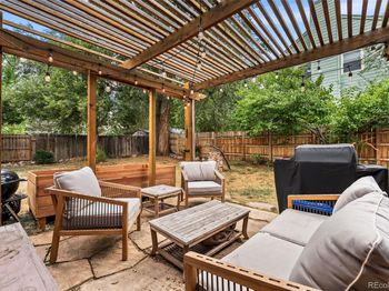 1180 Oakdale Place