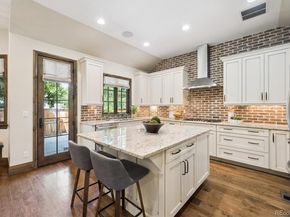 1124 S Saint Paul Street, Denver CO 80210