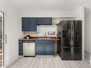 1474 S Helena Circle, Aurora CO 80017