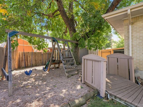 398 S Queen Circle, Lakewood CO 80226