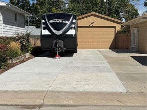 398 S Queen Circle, Lakewood CO 80226