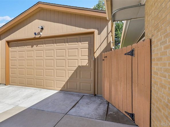 398 S Queen Circle, Lakewood CO 80226