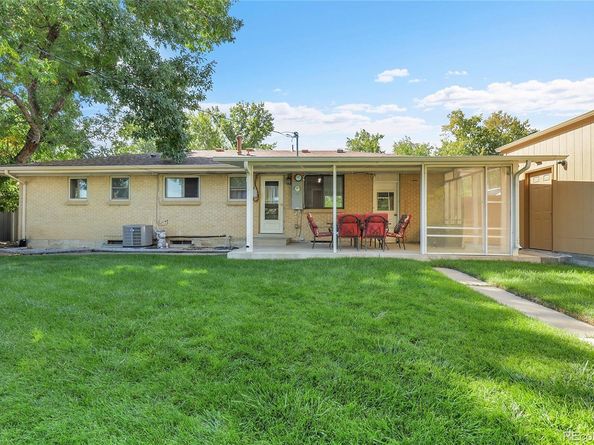 398 S Queen Circle, Lakewood CO 80226