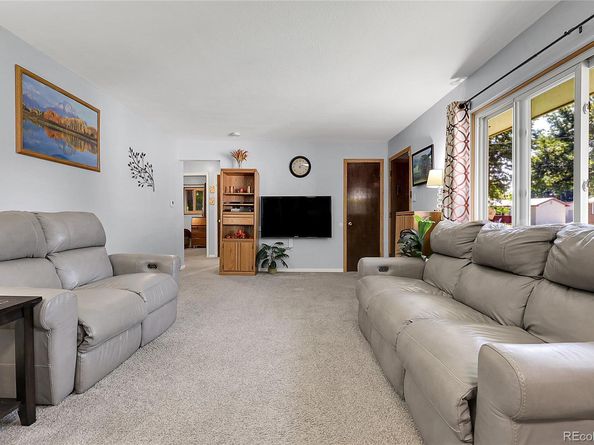 398 S Queen Circle, Lakewood CO 80226