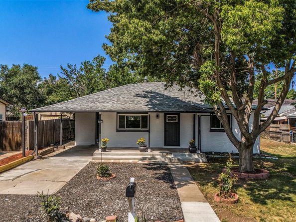1985 BLACKHAWK Street, Aurora CO 80011