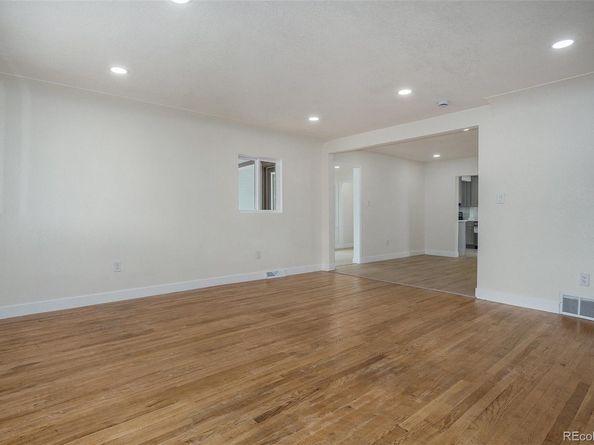 1985 BLACKHAWK Street, Aurora CO 80011