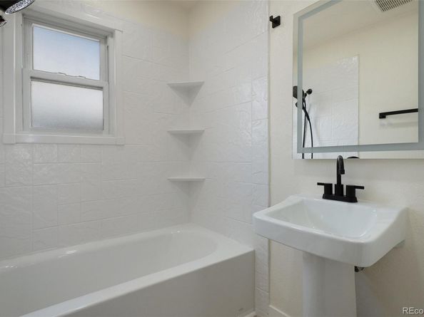 1985 BLACKHAWK Street, Aurora CO 80011
