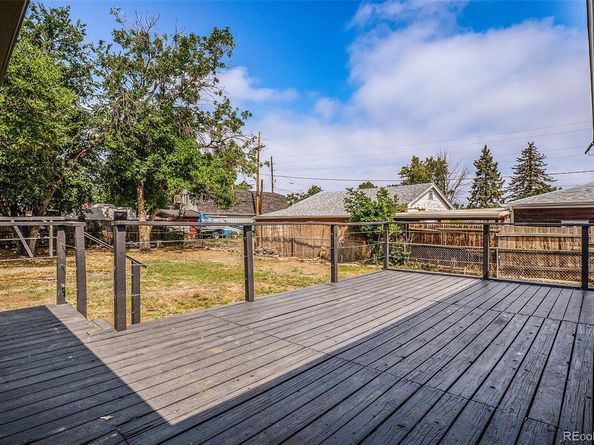 1985 BLACKHAWK Street, Aurora CO 80011