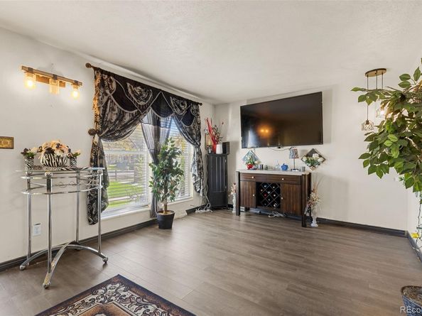 11718 E Canal Drive, Aurora CO 80011