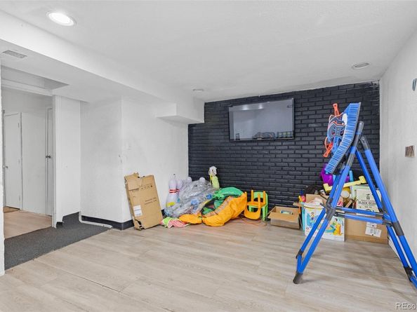 11718 E Canal Drive, Aurora CO 80011