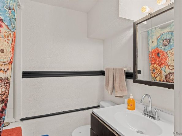 11718 E Canal Drive, Aurora CO 80011