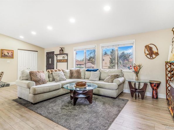 6611 W 74th Avenue, Arvada CO 80003