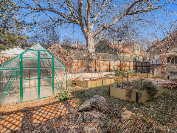 657 Columbine Street, Denver CO 80206