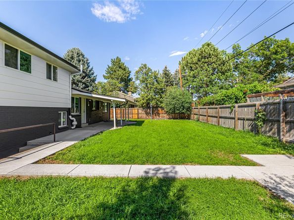 438 Oswego Street, Aurora CO 80010