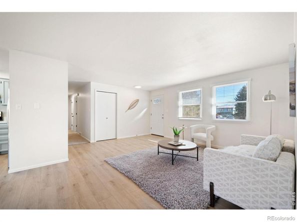 1217 Hunter Court, Longmont CO 80501