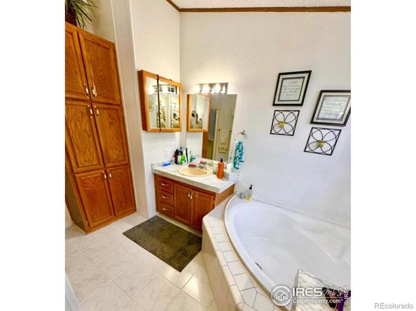 7048 E 73rd Avenue, Commerce City CO 80022