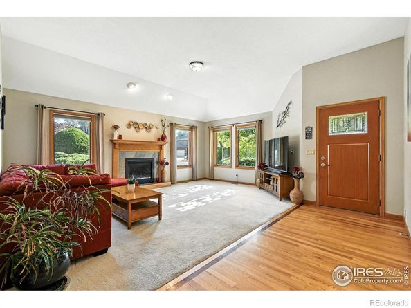 2020 Diamond Drive, Longmont CO 80504