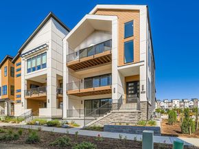 1768 Peak Loop, Broomfield CO 80023