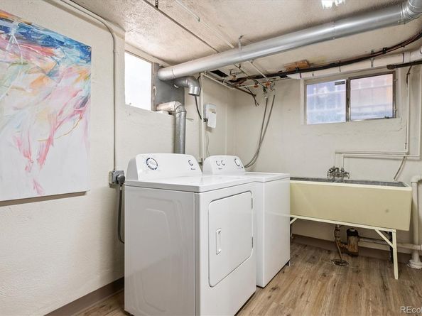 2090 Bellaire Street, Denver CO 80207