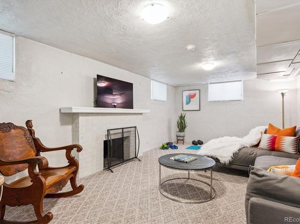 2090 Bellaire Street, Denver CO 80207