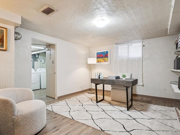 2090 Bellaire Street, Denver CO 80207
