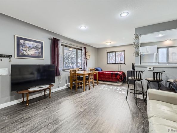 2391 Kingston Street, Aurora CO 80010