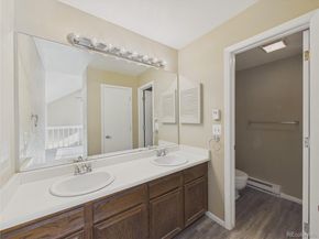 2490 S Worchester Court B, Aurora CO 80014