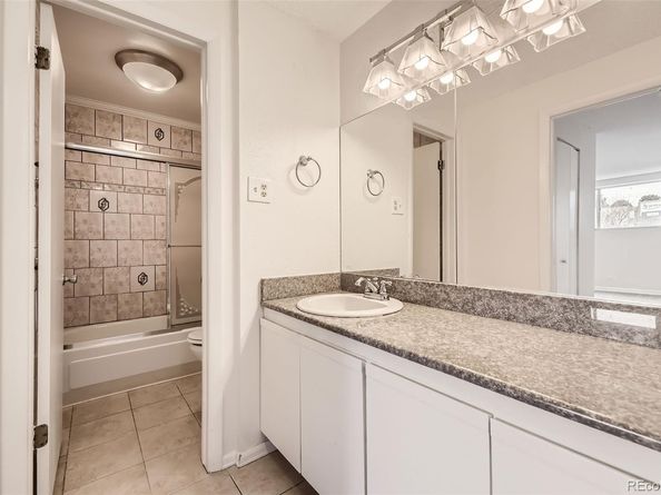 2325 S Linden Court 201, Denver CO 80222