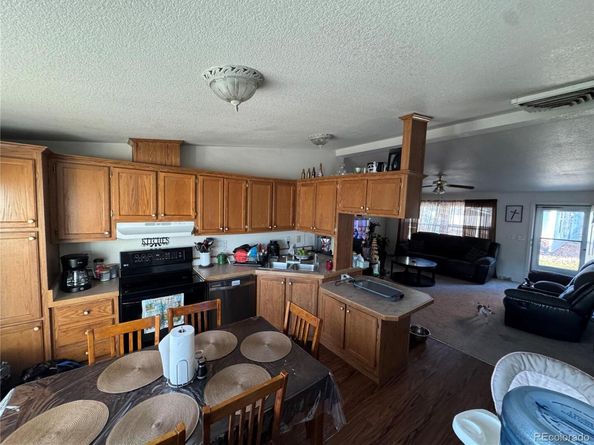 6651 E 78th Avenue, Commerce City CO 80022