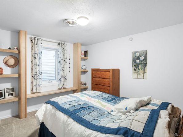 2508 Danbury Drive, Longmont CO 80503