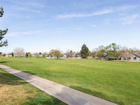 2645 S Xanadu Way B, Aurora CO 80014