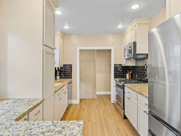 3334 W 37th Avenue, Denver CO 80211