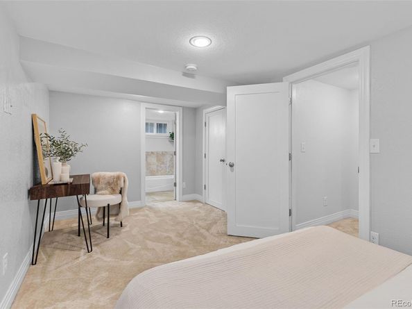 3334 W 37th Avenue, Denver CO 80211
