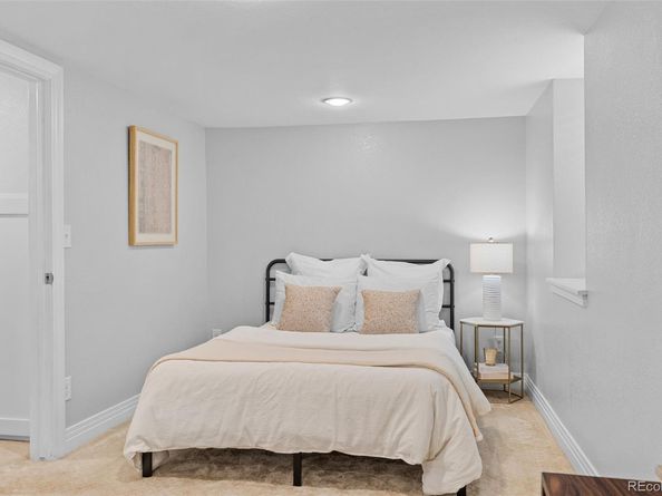 3334 W 37th Avenue, Denver CO 80211