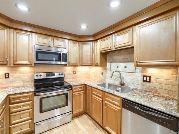 701 N Harlan Street E27, Lakewood CO 80214