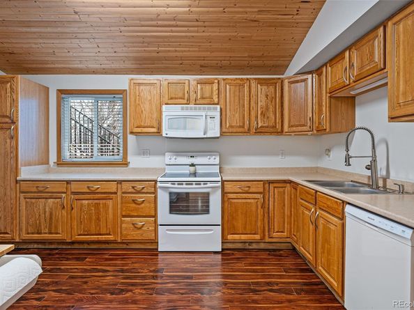 7636 S Eaton Way, Littleton CO 80128