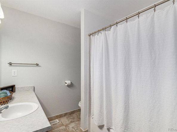 2182 S Ventura Street, Aurora CO 80013