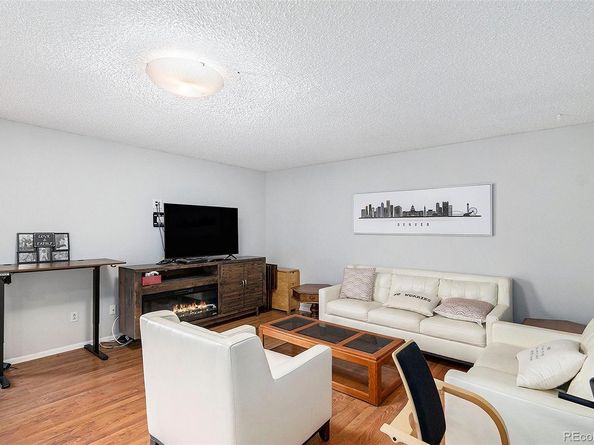 2182 S Ventura Street, Aurora CO 80013